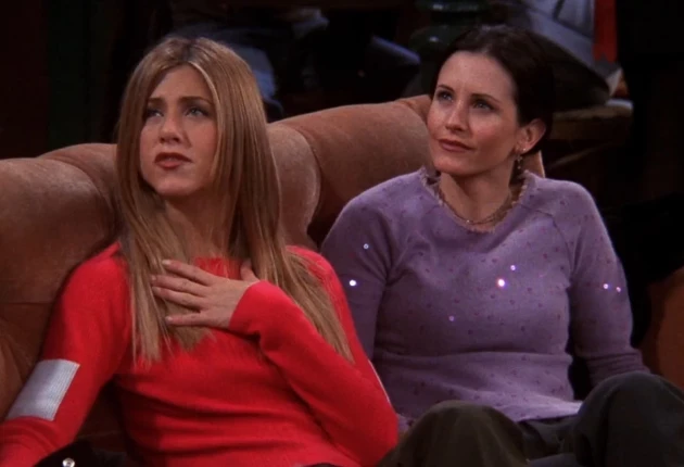 Картинки из 12 серии 6 сезона сериала Друзья