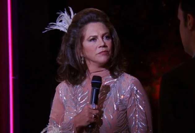 Картинки из 22 серии 7 сезона сериала Друзья